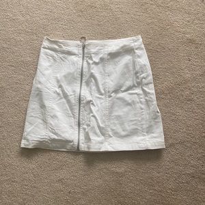 White zip up mini skirt